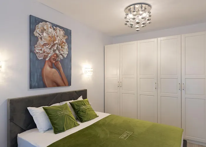 Smile Apartments