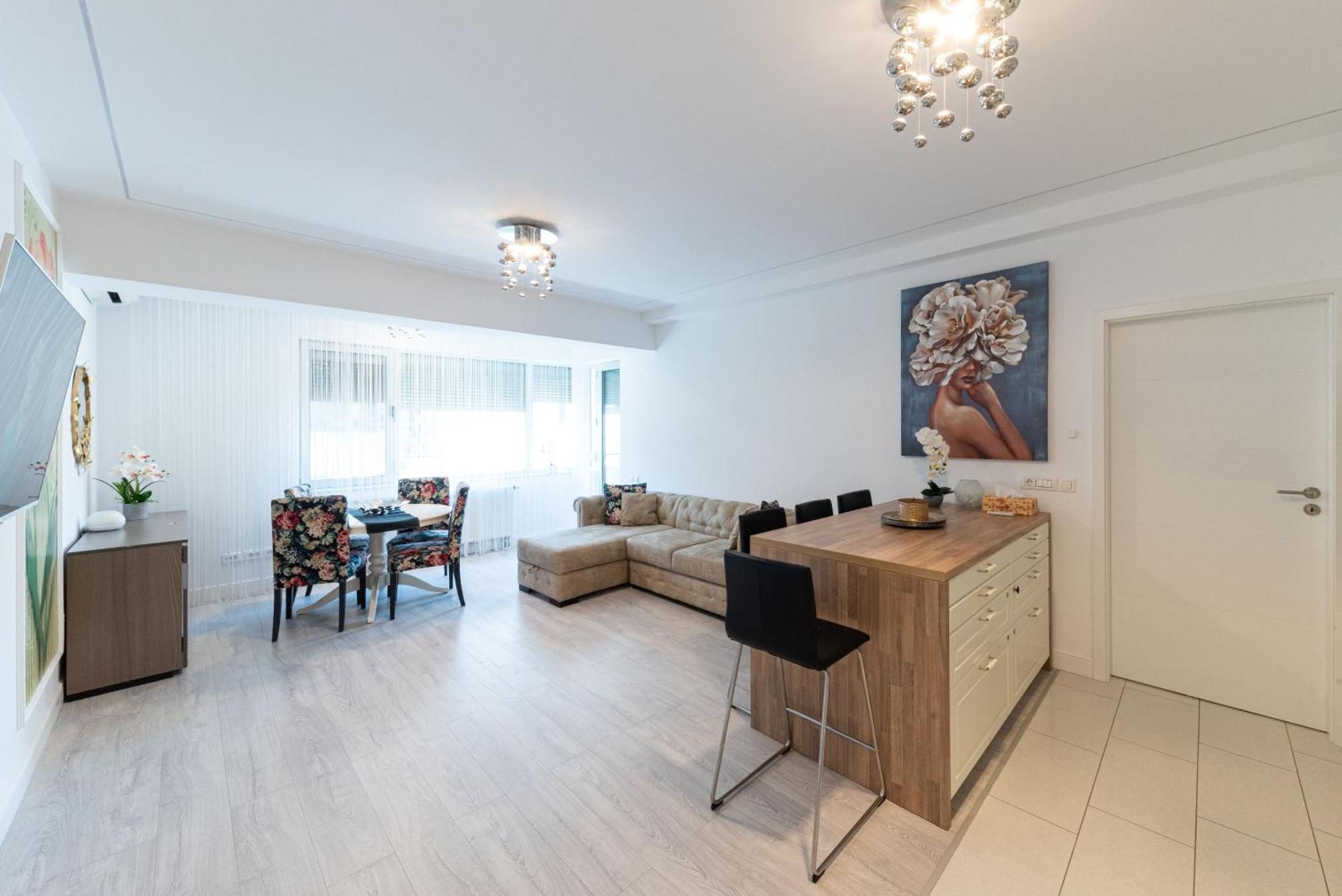 Smile Apartment *